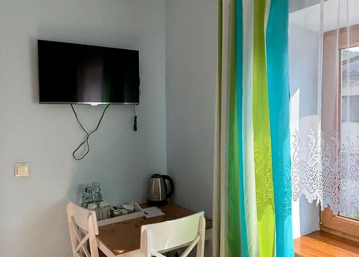 Jasminowe Ogrody לינה וארוחת בוקר 3*