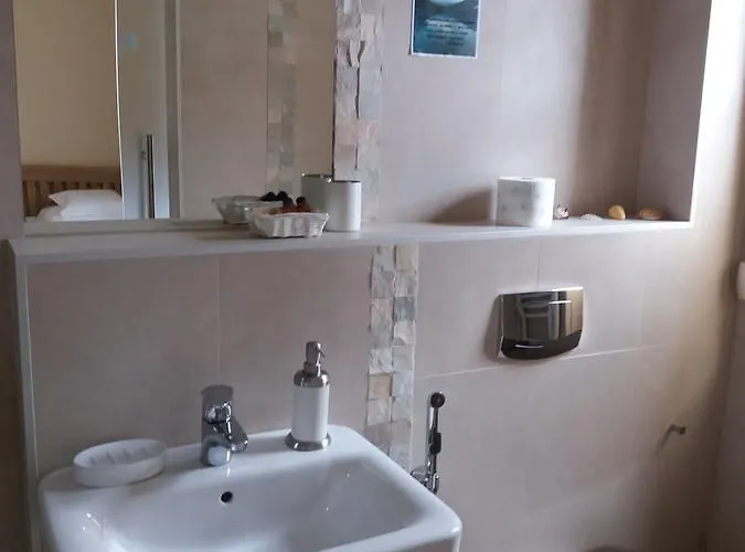 Jasminowe Ogrody לינה וארוחת בוקר 3*